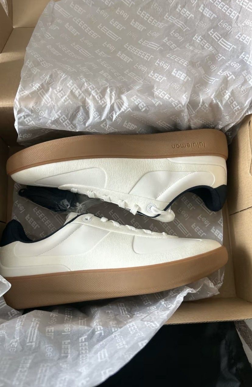 Sell lululemon size 8.5 at a low price