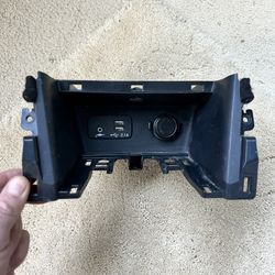 21 SUBARU Crosstrek  Center Console Trim USB/cigarette Lighter OEM