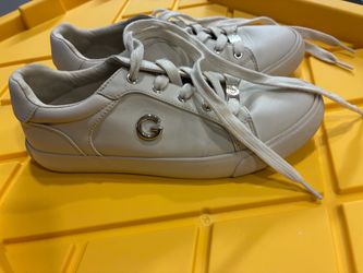 BEAUTIFUL GBG SIZE 7 1/2  good condition