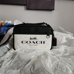 Brand NEW COACH CROSSBODY BAG