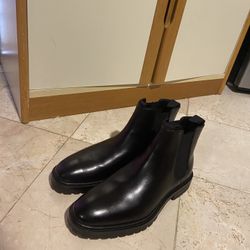(brand New) Men’s Size 9.5 Black Chelsey boots 
