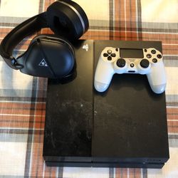 PS4 and Turtle Beaches For Sale 