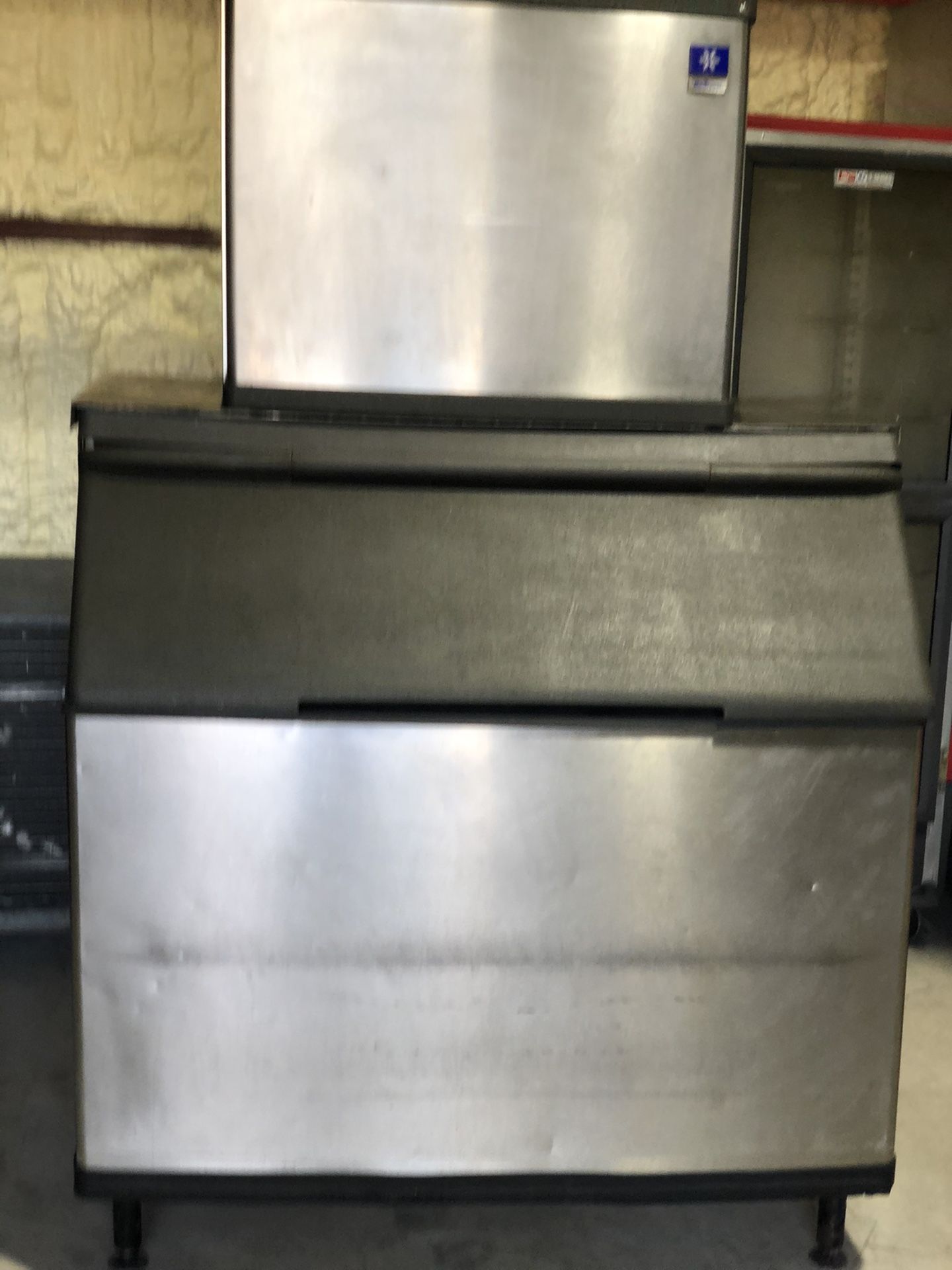 BUSINESS EQUIPMENT RESTAURANT