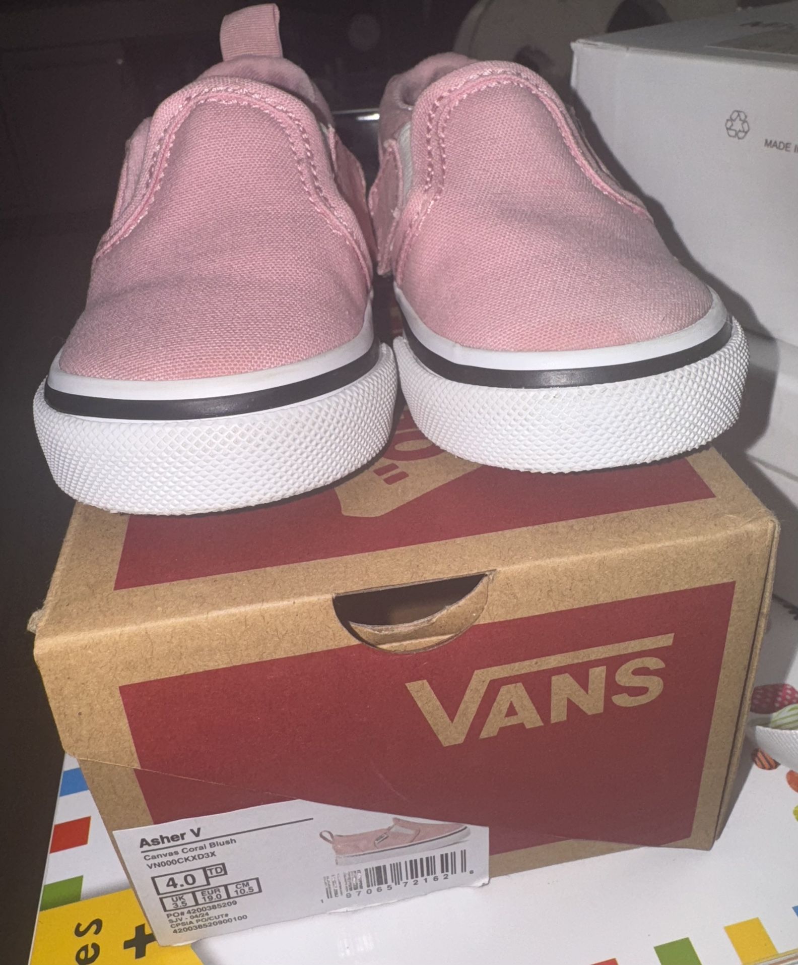 Vans Asher V Size 4TD
