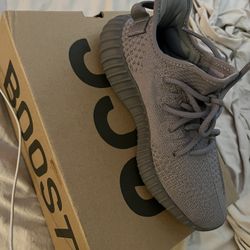sz 5.5 350 Yeezy Boost STEEL GREY