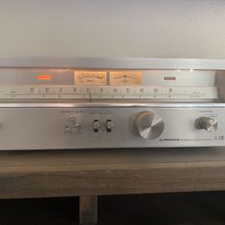 Pioneer Stereo Tuner In Original Box