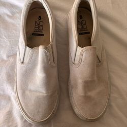 Women’s SNEAKERS Size 8