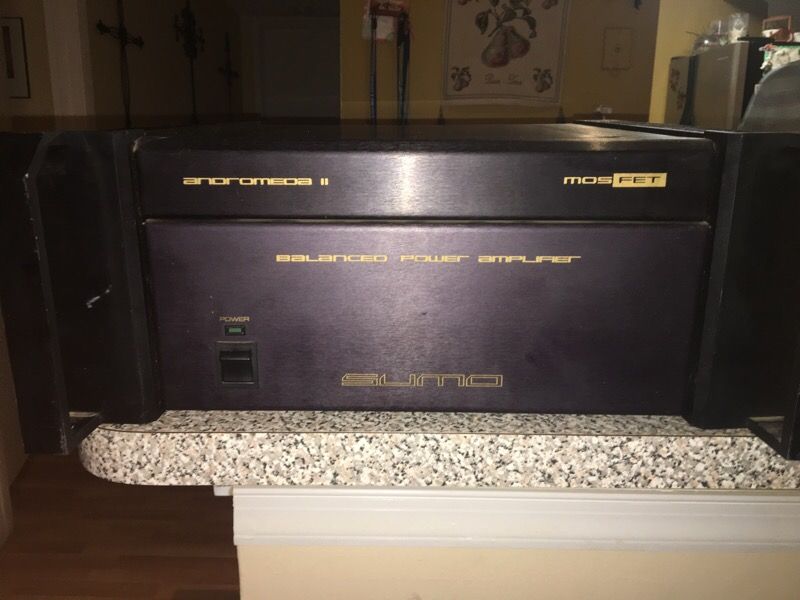 Sumo 810 Andromeda II Professional Power Amplifier