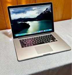 Apple MacBook Pro 15” Retina i7/16GB/500GB SSD $350