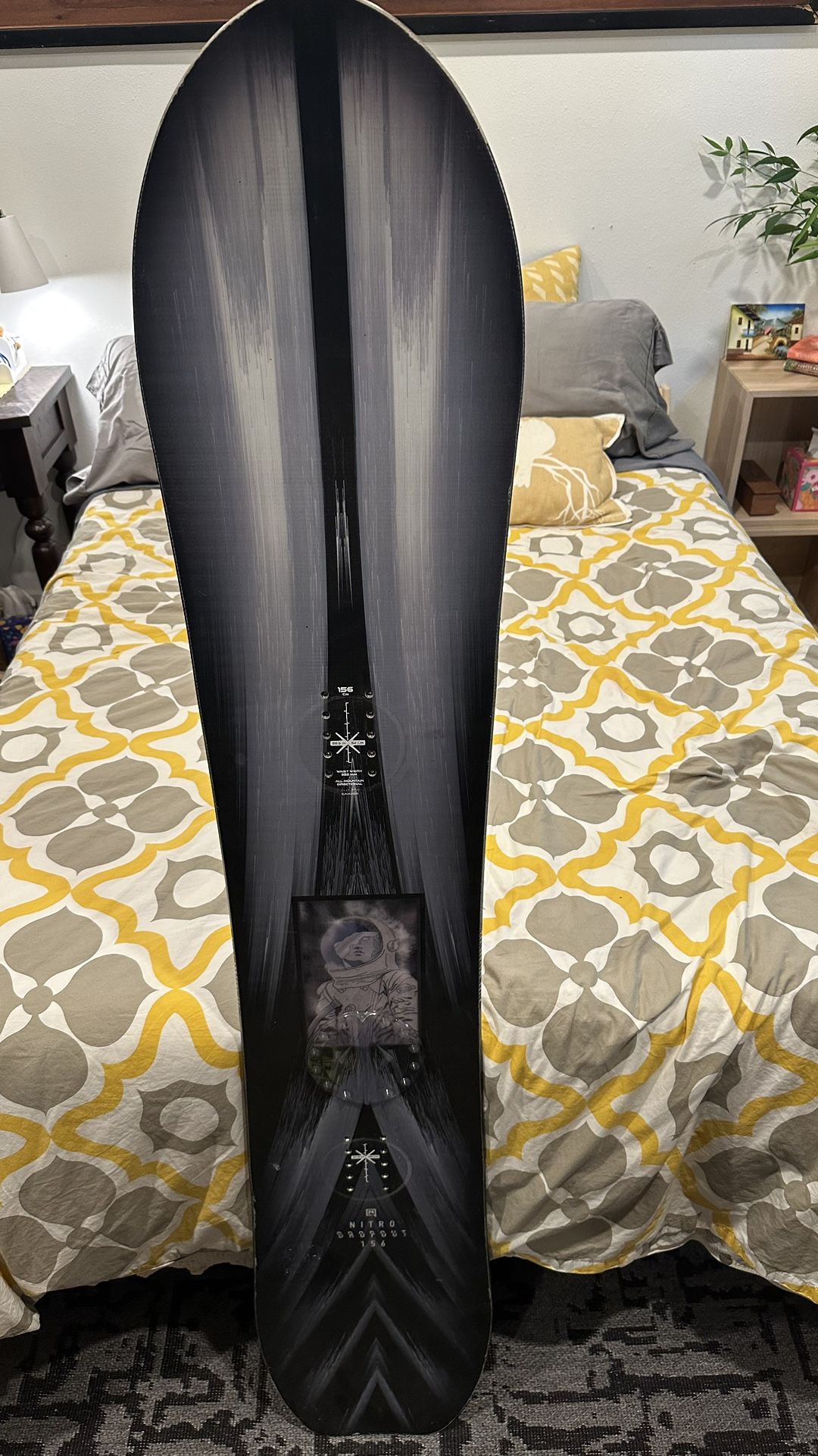 nitro dropout snowboard 2023 TheDROP from NITRO is a board for women that meets all expectations Nitro Drop Women's Snowboard 2025