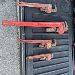 Pipe Wrench Set