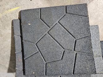 Rubber stepping stones