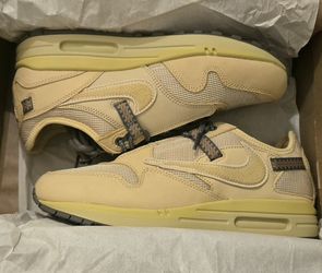 Travis Scott Air Max 1 Saturn Gold Size 8.5
