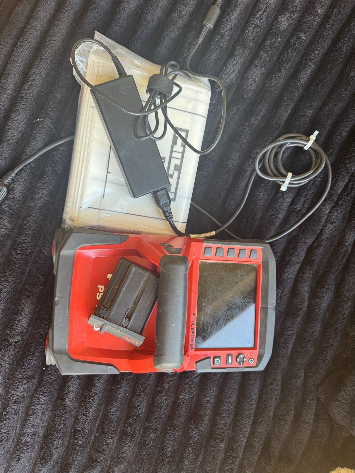 🔥 Hilti Scanner for Sale 🔥 Serious buyers only. Snap-On diagnostic scan tool with charger, battery, and map/software included. Tool or