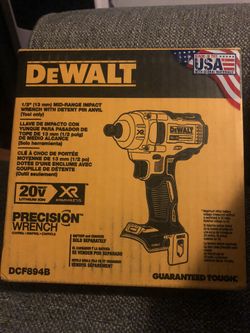 Dewalt 20v XR Brushless 1/2 “ impact wrench brand new