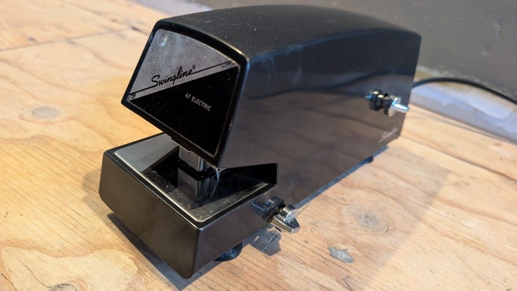 Vintage Swingline Stapler Electric Stapling Machine Works Great Power Office Equipment 