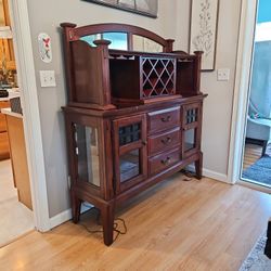 dinning room hutch 