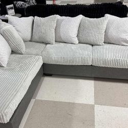 OM• $38 Initial • Brand New Clrtt Sectional With Chaise 