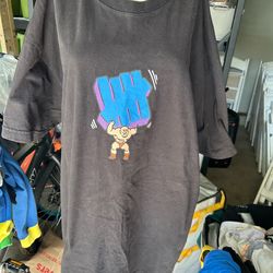 Undefeated wrestler tshirt size X-Large men as is condition