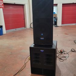 Two Used Mackie Speakers - One SR1522z & One SWA1801 Sub