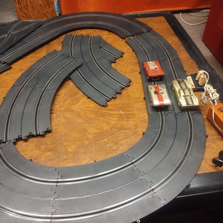 Vintage Slot Car Track, With 3 Cars