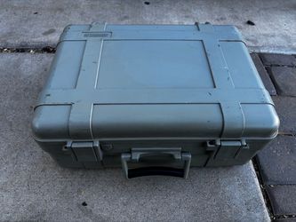 Tundra Underwater Kinetics Hard Case