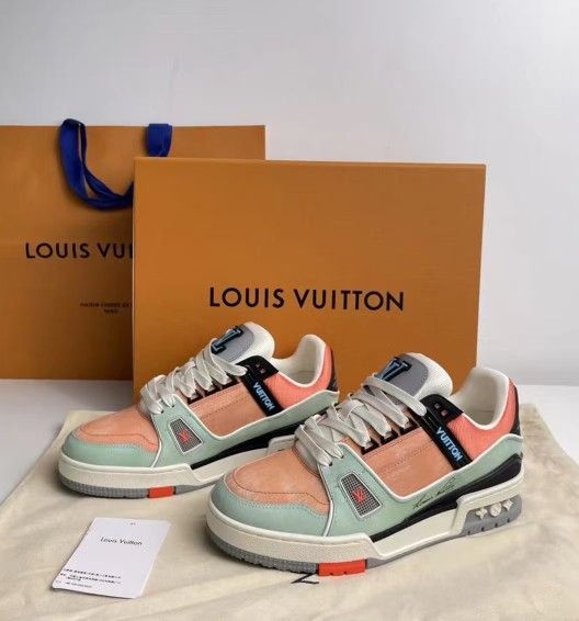 LV Trainer round toe lace-up low-top boardshorts Men's and Women's Pink Green Black