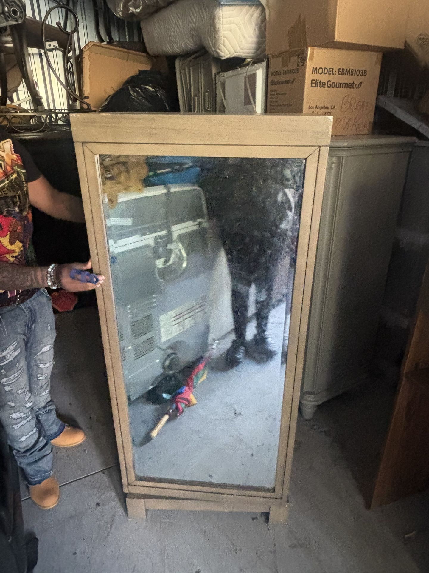 Rotating Mirror Dresser