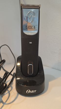 Oster Professional Cordless Classic 76 Hair Clippers for Barbers & Stylists - Classic 76 Professional Hair Clippers - Detachable Stainless Steel Blade