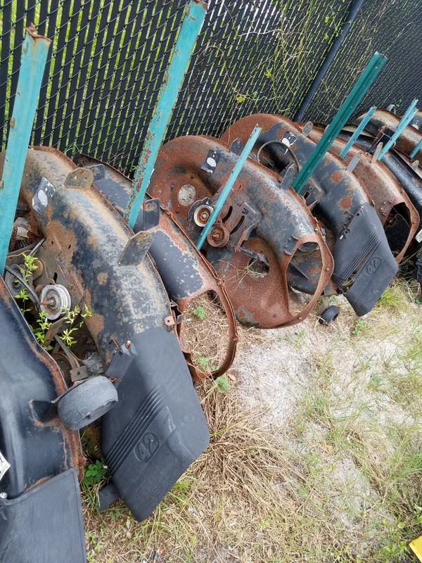 ((100 each))((42" lt1000 craftsman decks)) mower for Sale in Lakeland