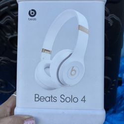 New Unopened Box Beats Solo4 $150