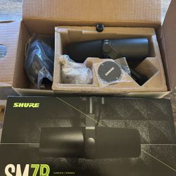 Shure SM7B Like New