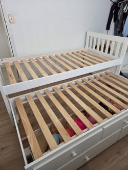 Bed twin Trundel