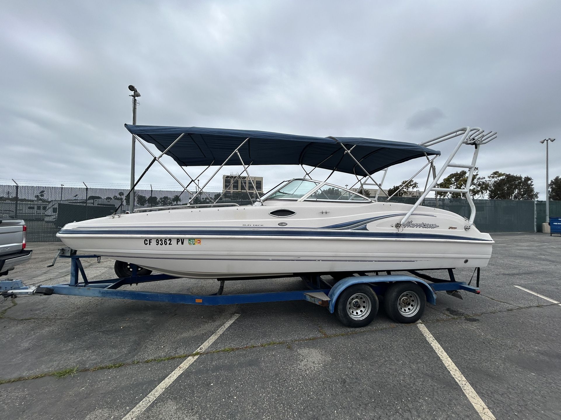 2004 Hurricane by Godfrey Sun deck 237