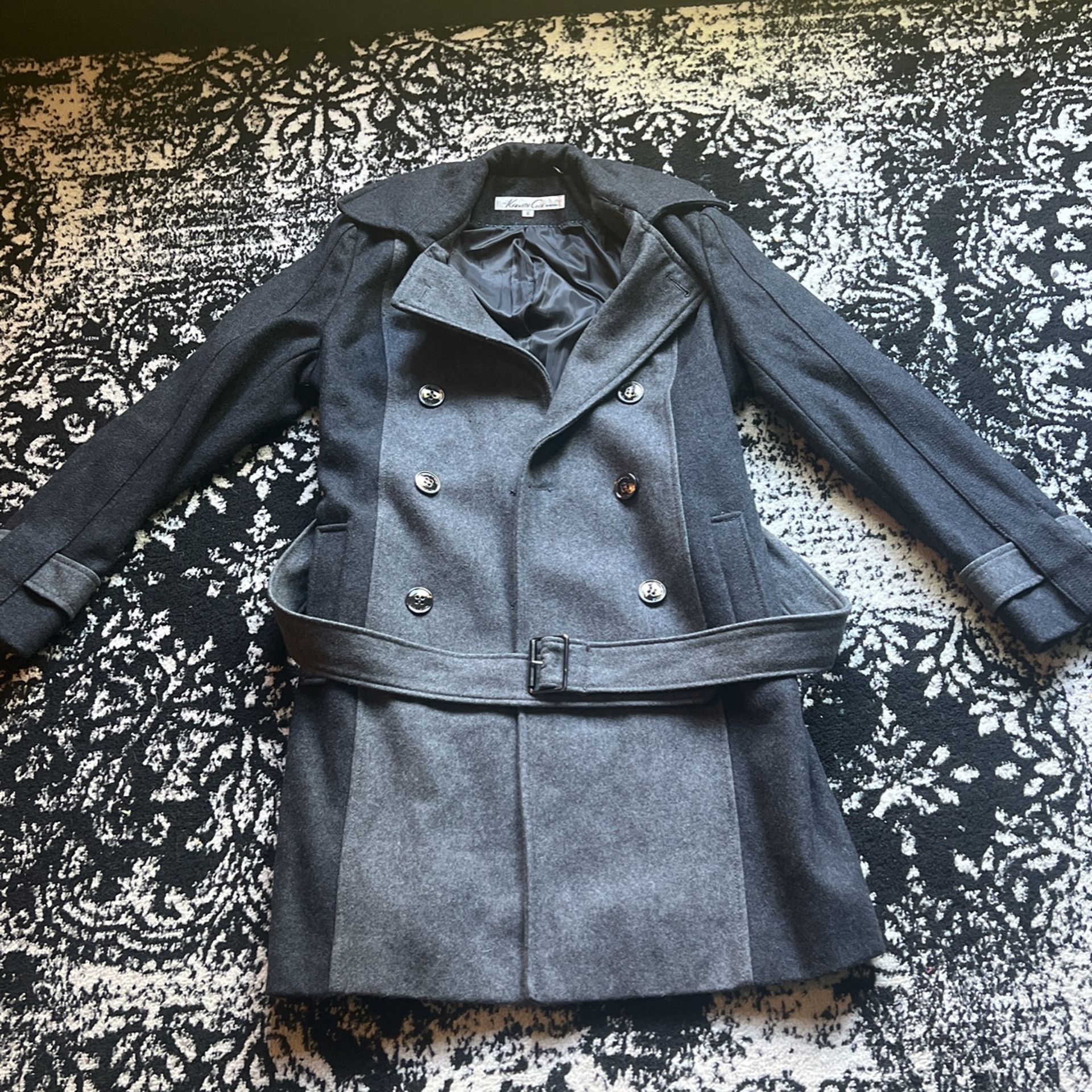Size 8 Womens Kenneth Cole Wool Jacket. $10