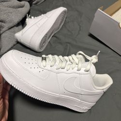 Nike Air Force 1s 9.5