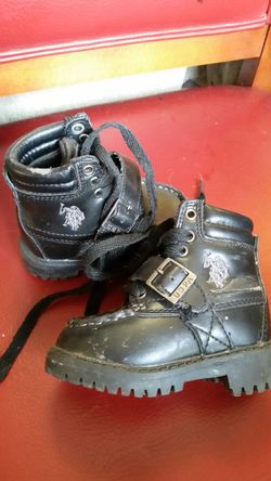 Toddler boots sz 5