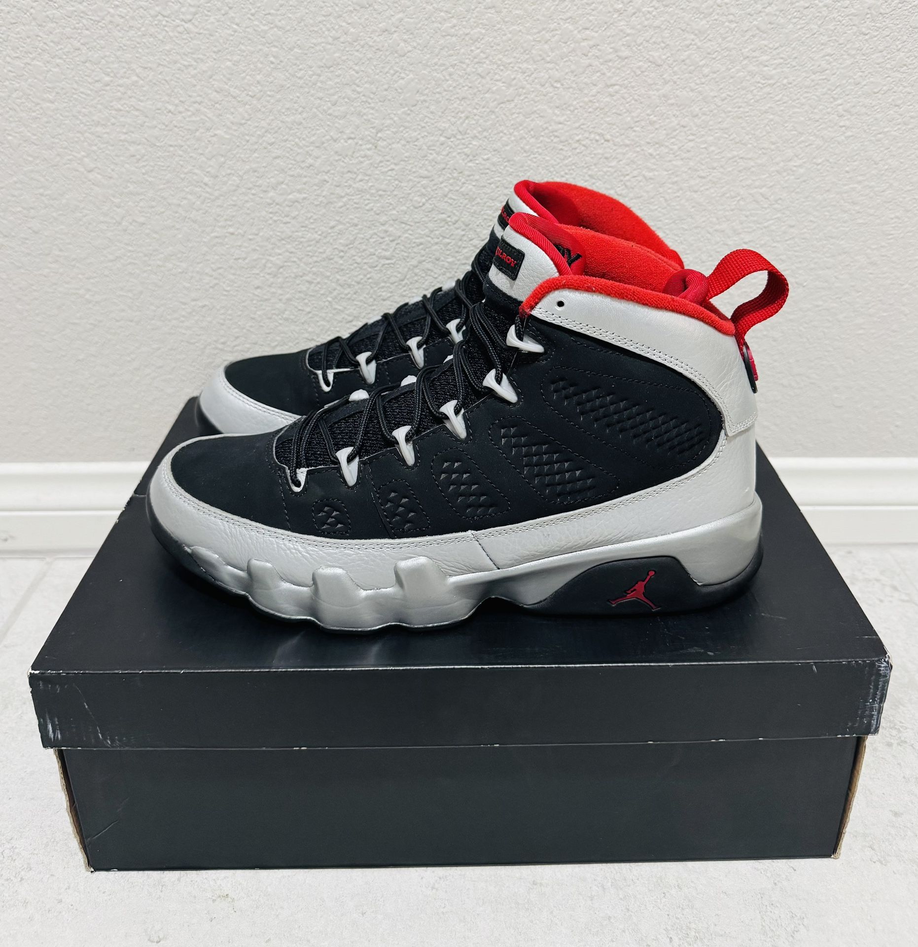 Jordan 9 Retro ‘Johnny Kilroy’ 2012 Sz 9.5