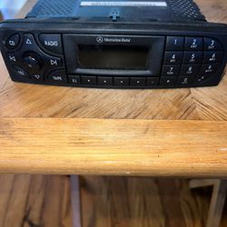 Mercedes Benz C-Class radio 