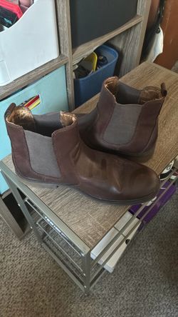 Chaps Brown boots