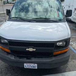 2011 Chevy 2500 express van CNG 