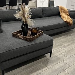 Modern Sectional Couch Sofa ( Delivery Available)
