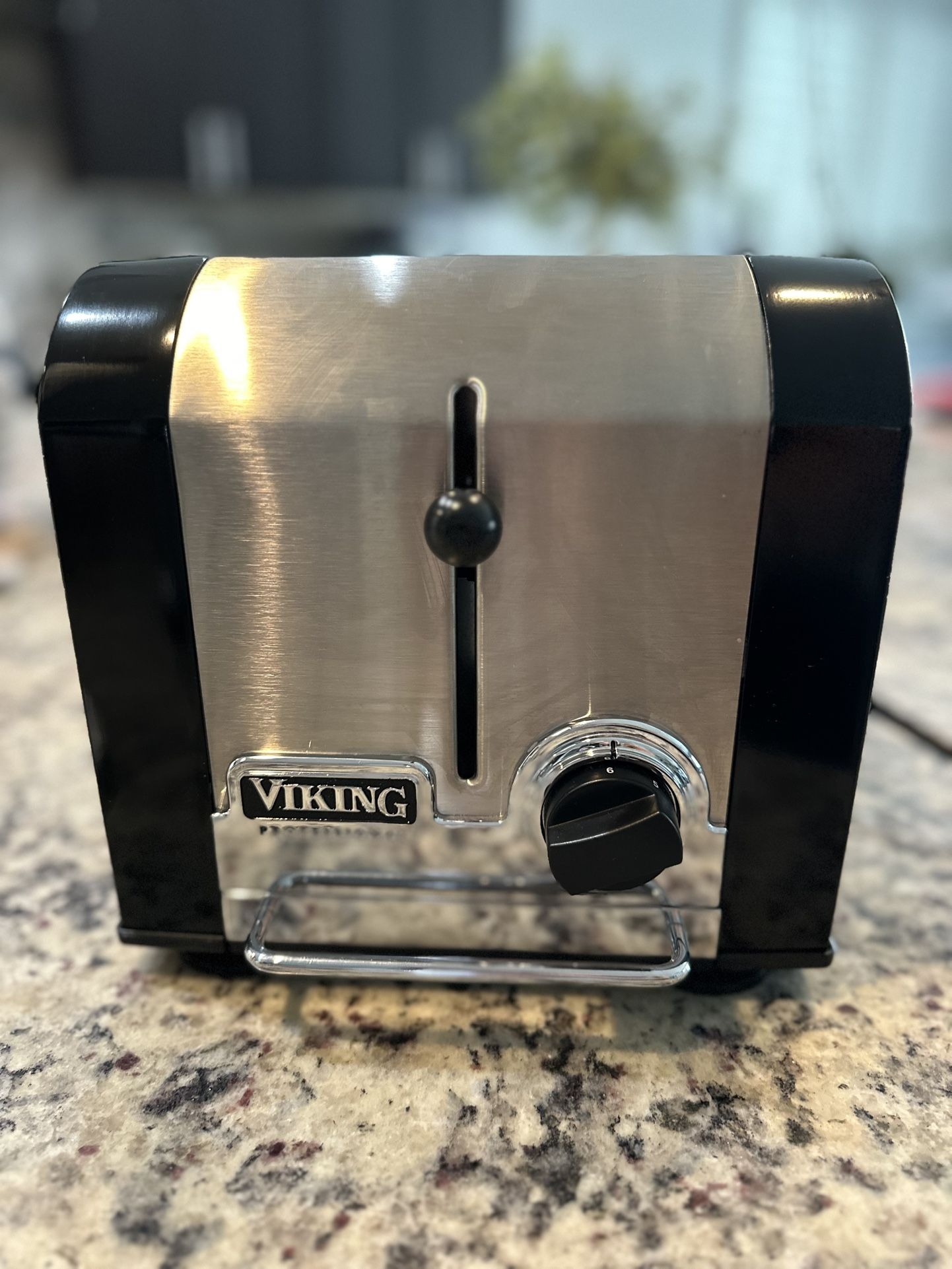 VT 201 Viking Professional 2 Slice Toaster