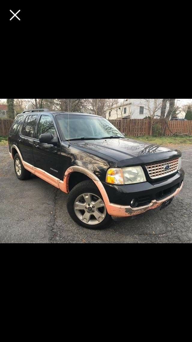 2004 Ford Explorer