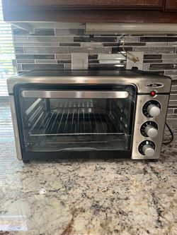 Oster Convection Toaster Oven (PERFFECT CONITION)