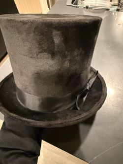 Black Top Hat - Bridgerton  Party