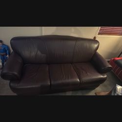 Couch & Chair (Leather) Burgundy 