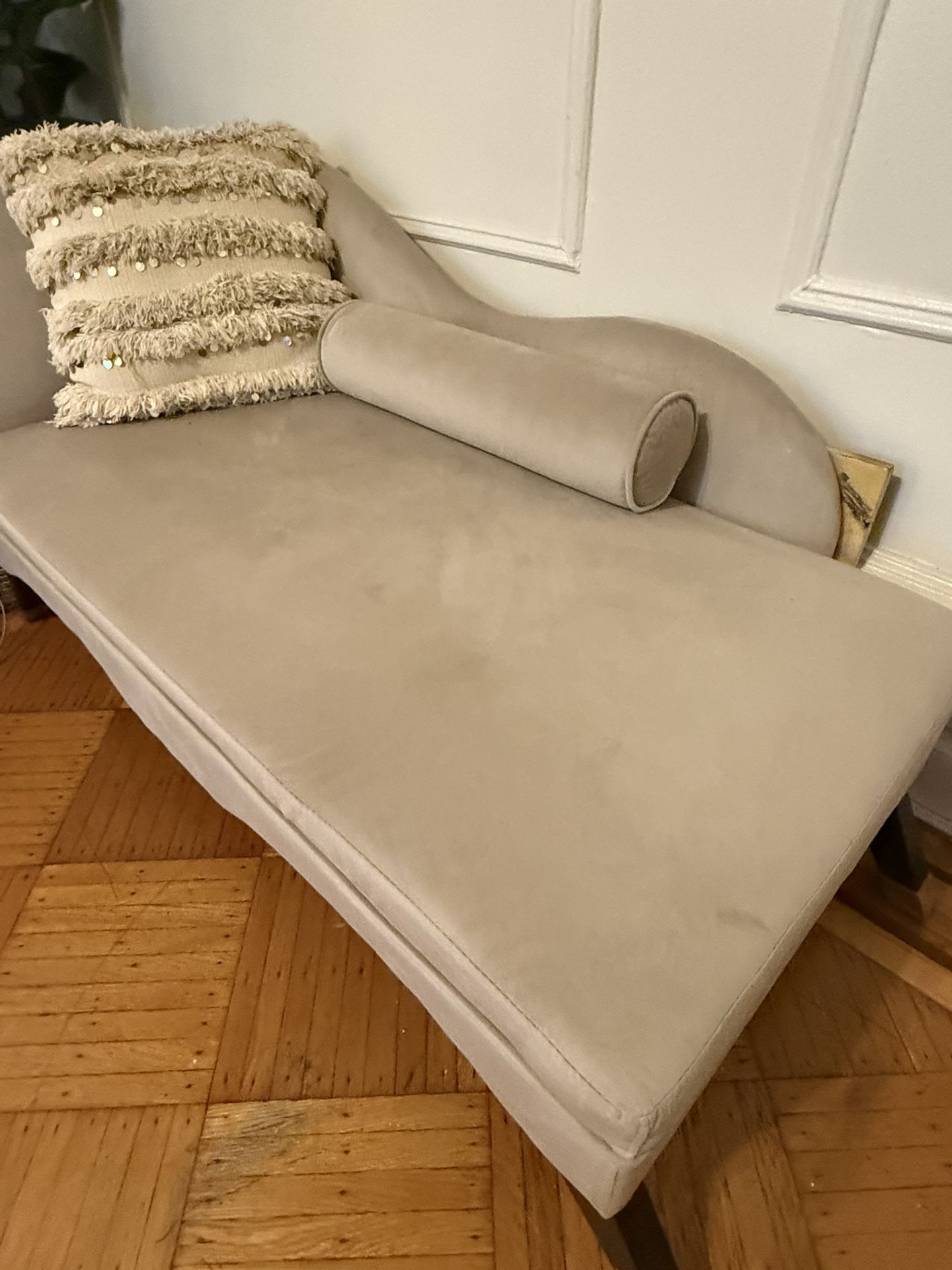 63” Velvet Chaise Lounge Chair