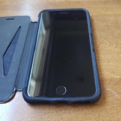 iPhone 8 Plus (64GB, Verizon, Space Gray) in great condition.