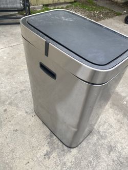 Motion Sensor Touch Switch Fingerprint Resistant Stainless Steel Trash Can used in good condition need battery 